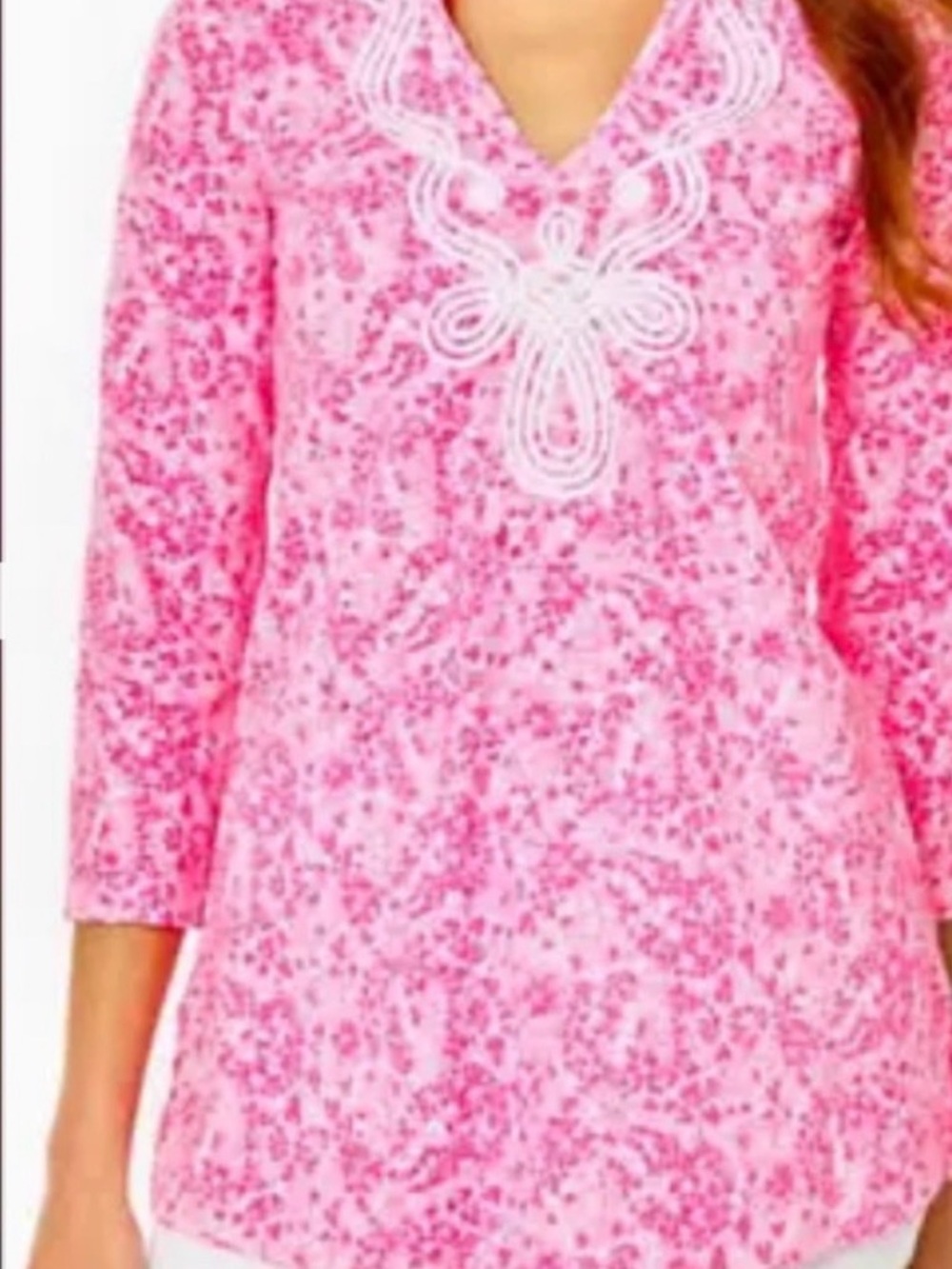EUC Lilly Pulitzer Kaia Pink and White Patterned Top with Gold Logo